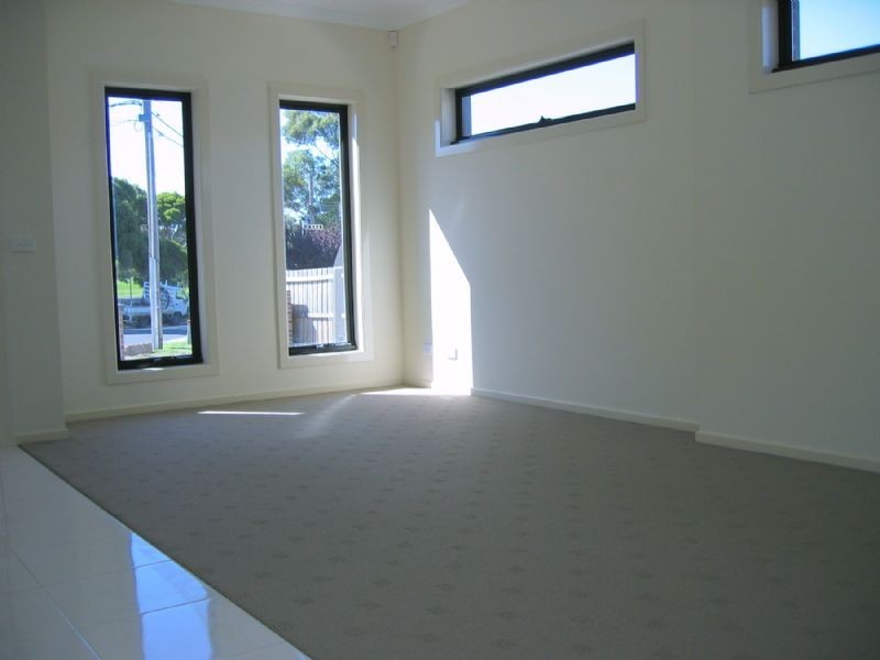 2/17 Bess Court, Dandenong VIC 3175