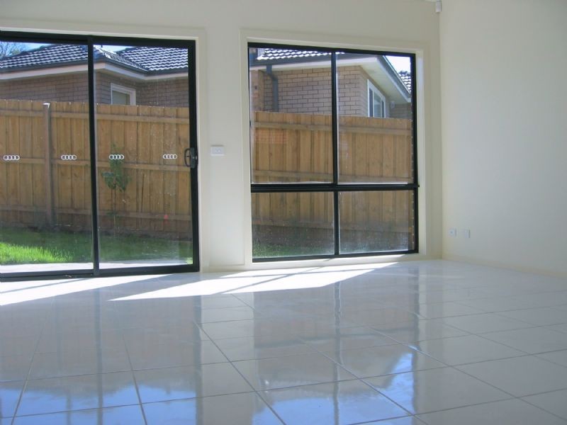 2/17 Bess Court, Dandenong VIC 3175
