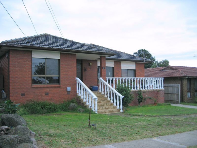 11 WREN DRIVE, Noble Park North VIC 3174