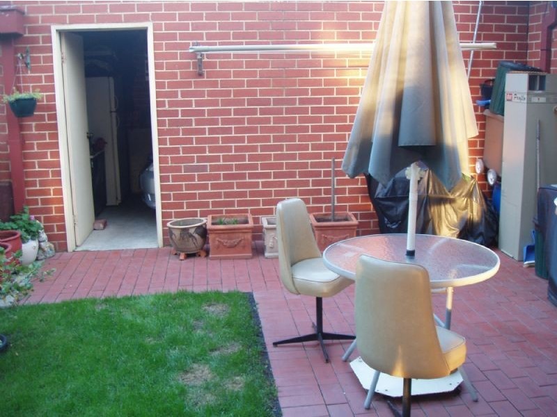 1/35 DOVETON AVE, Eumemmerring VIC 3177