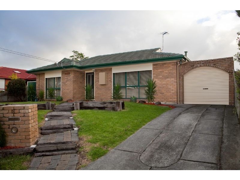 18 OBERON STREET, Dandenong North VIC 3175