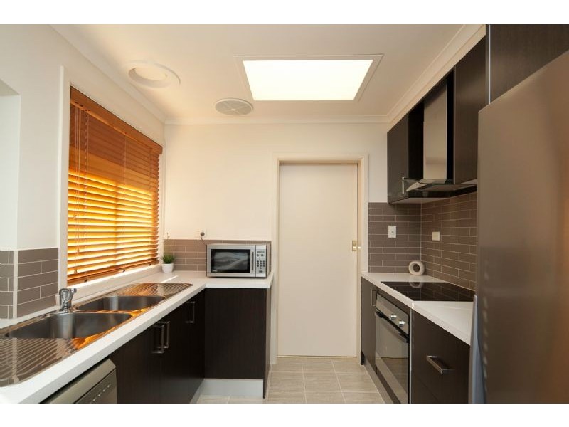 18 OBERON STREET, Dandenong North VIC 3175