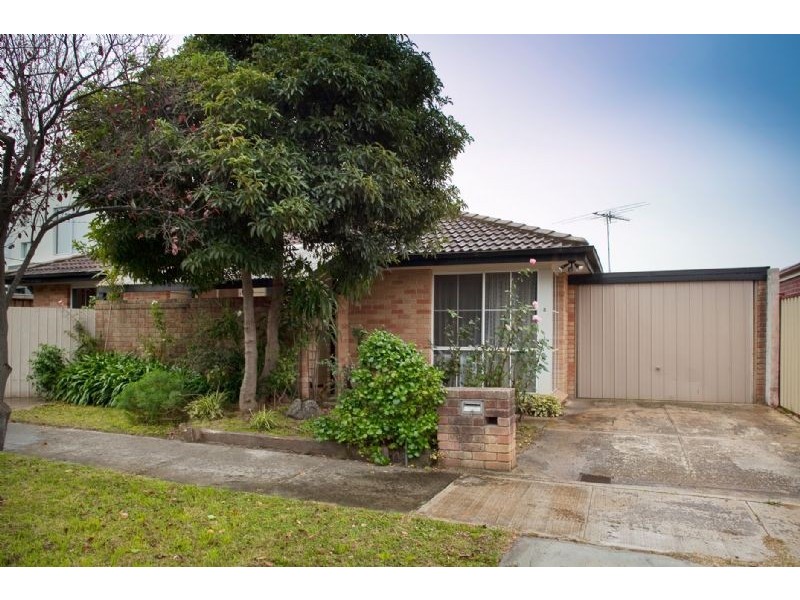 5 DEVON COURT, Dandenong VIC 3175