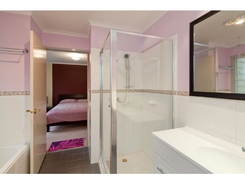 5 DEVON COURT, Dandenong VIC 3175