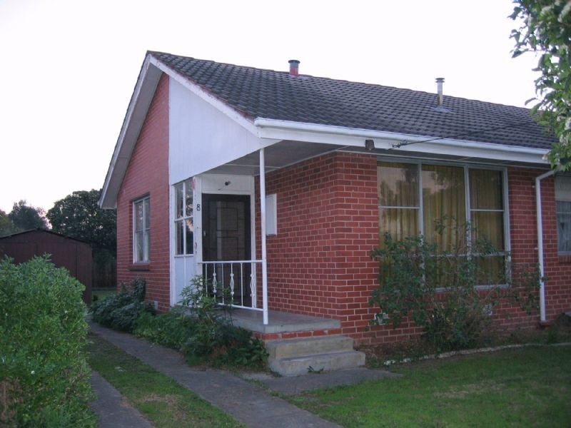 8 COOTAMUNDRA ST, Doveton VIC 3177