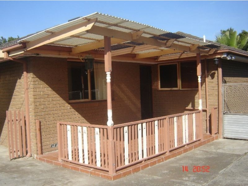 22 Crossdale Rise, Endeavour Hills VIC 3802