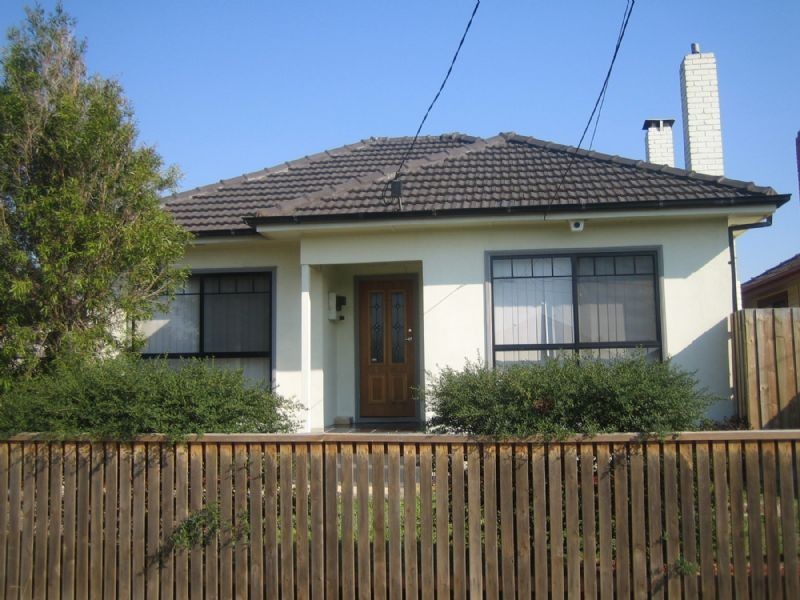 1/3 Ross Street, Dandenong VIC 3175