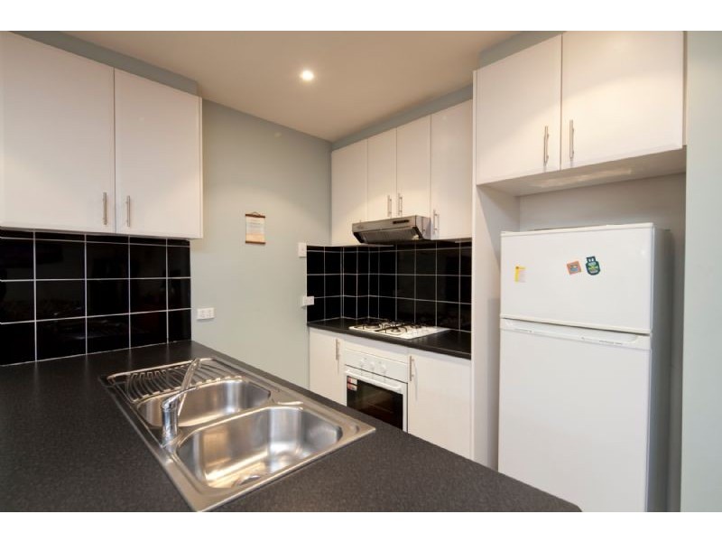 13/32 STUD ROAD, Dandenong VIC 3175