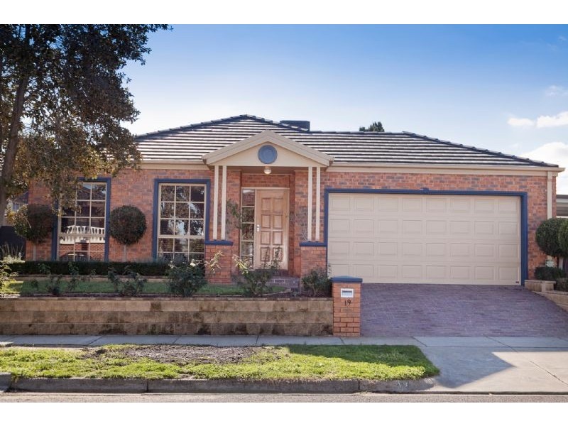 19 MURRAY ROAD, Dandenong North VIC 3175
