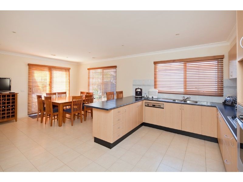 19 MURRAY ROAD, Dandenong North VIC 3175