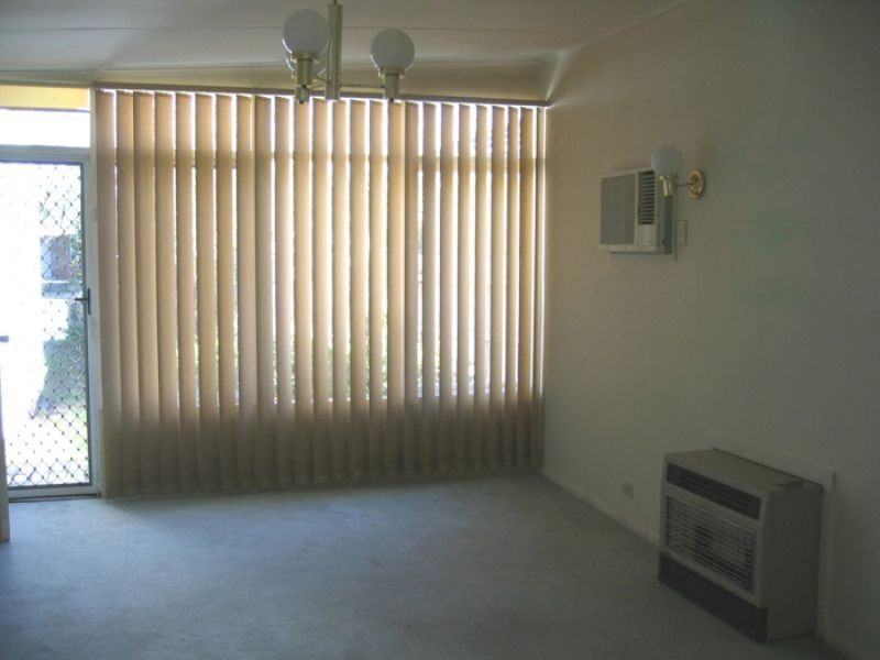 2/6 Edinborough Street, Hallam VIC 3803