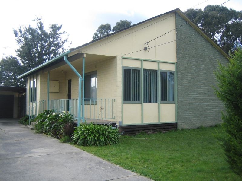 18 Blossom Drive, Doveton VIC 3177