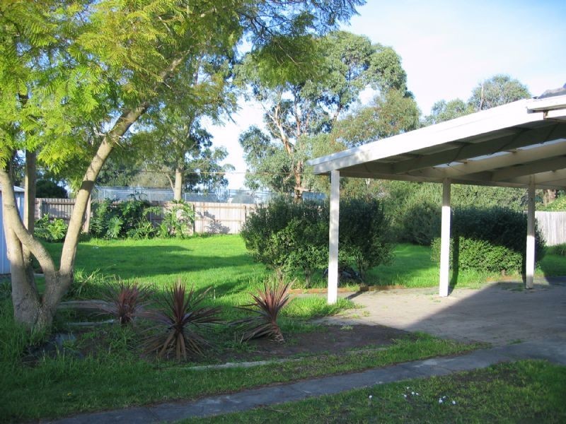 6 & 8 EDINBOROUGH STREET, Hallam VIC 3803