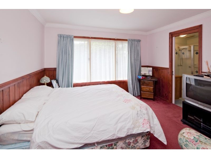 7 WARREN COURT, Dandenong North VIC 3175