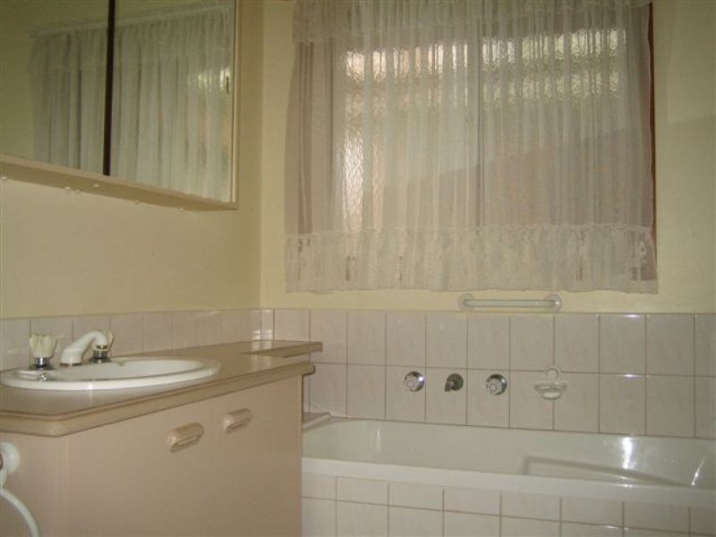 1/34 John Hunter Drive, Endeavour Hills VIC 3802