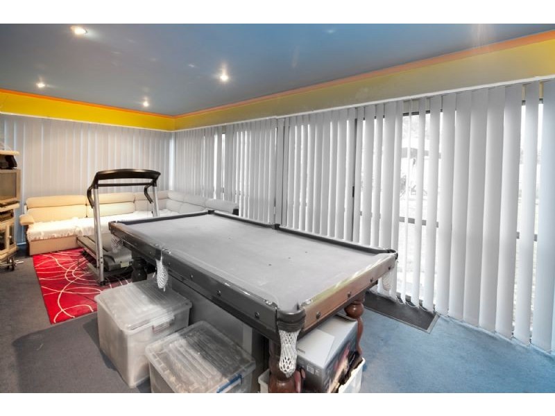 8 ELKINS COURT, Wheelers Hill VIC 3150