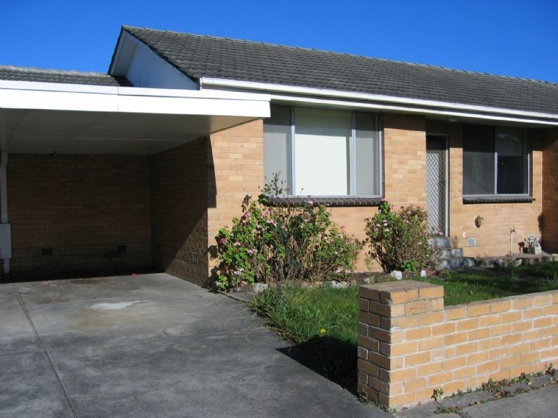 2/77 Hemmings Street, Dandenong VIC 3175