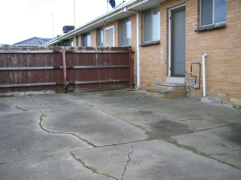 2/77 Hemmings Street, Dandenong VIC 3175