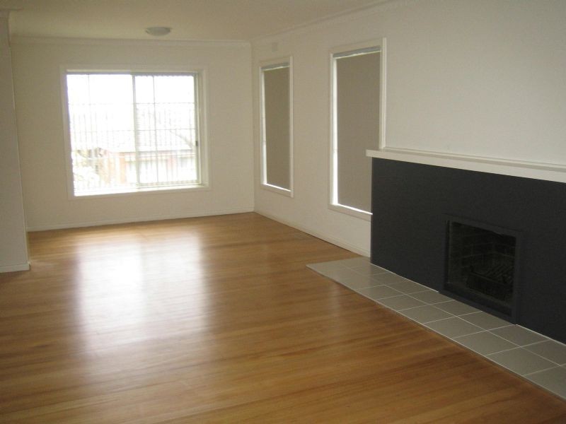 28 Philip Road, Hallam VIC 3803