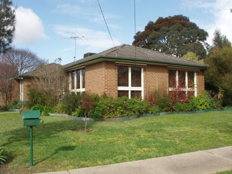 17 DORSET ROAD, Dandenong North VIC 3175
