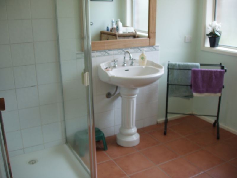 17 DORSET ROAD, Dandenong North VIC 3175