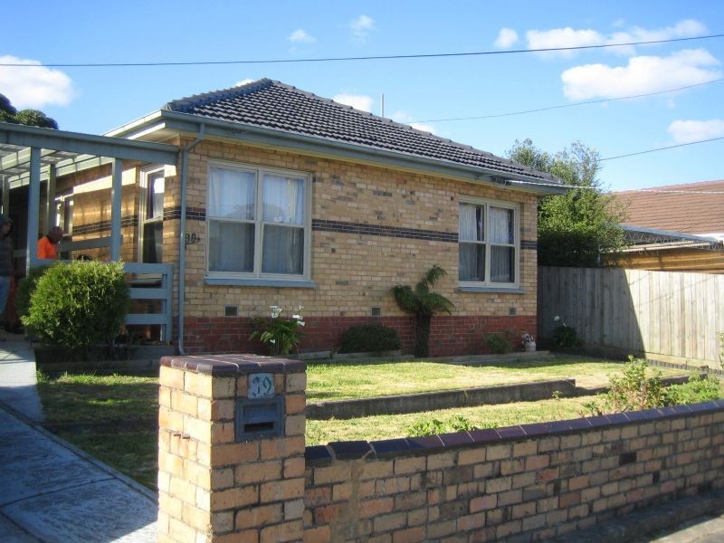 39 Oswald Street, Dandenong VIC 3175