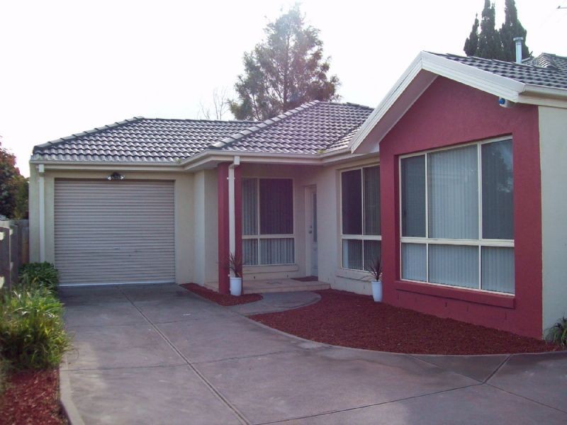 2/32 VICTOR AVENUE, Dandenong North VIC 3175