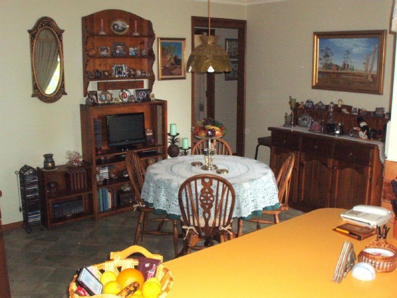 4 COLEDALE CLOSE, Endeavour Hills VIC 3802