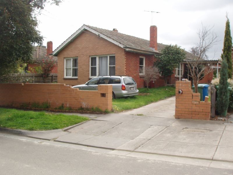 15 EDITH STREET, Dandenong VIC 3175