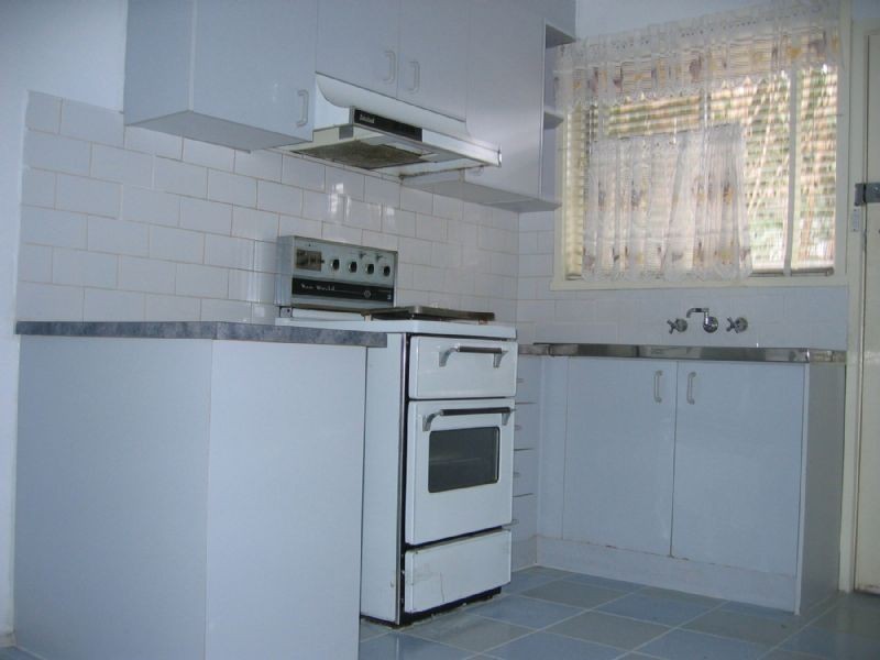 11/27 STUD ROAD, Dandenong VIC 3175