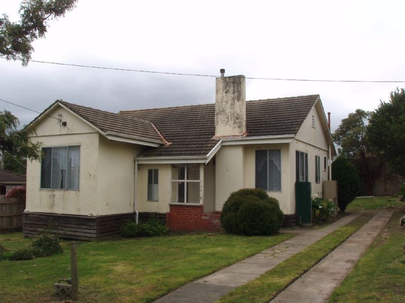 76 ROSS STREET, Dandenong VIC 3175