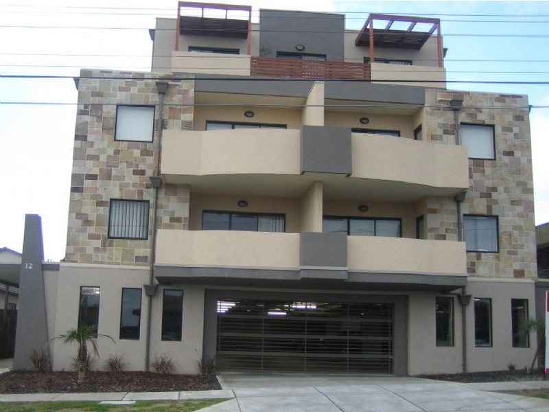 6/12 HUTTON STREET, Dandenong VIC 3175