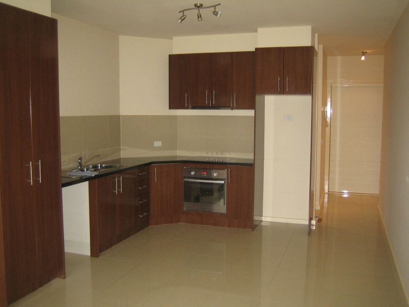 6/12 HUTTON STREET, Dandenong VIC 3175