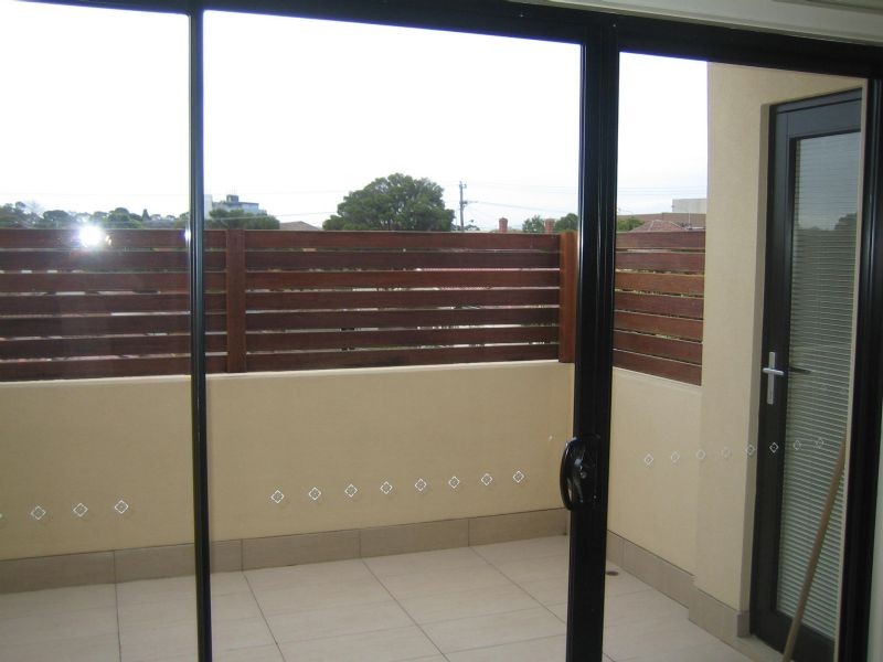 6/12 HUTTON STREET, Dandenong VIC 3175