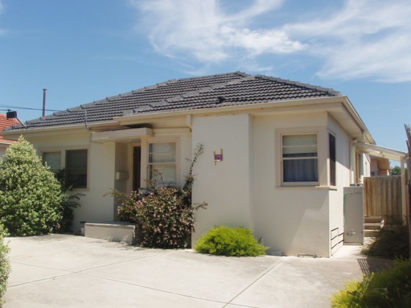 9 FOX STREET, Dandenong VIC 3175