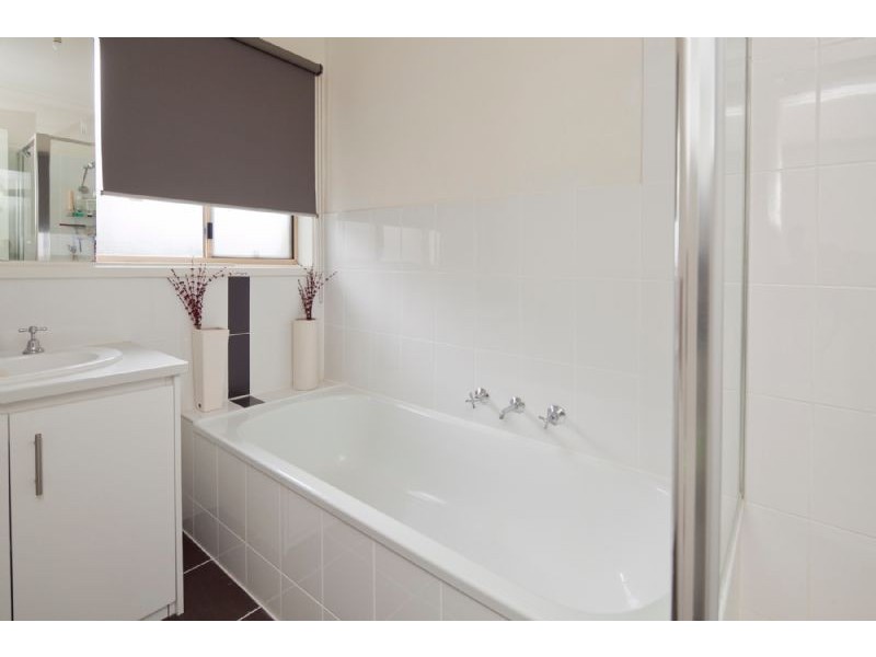 45 MOSSGIEL PARK DVE, Endeavour Hills VIC 3802