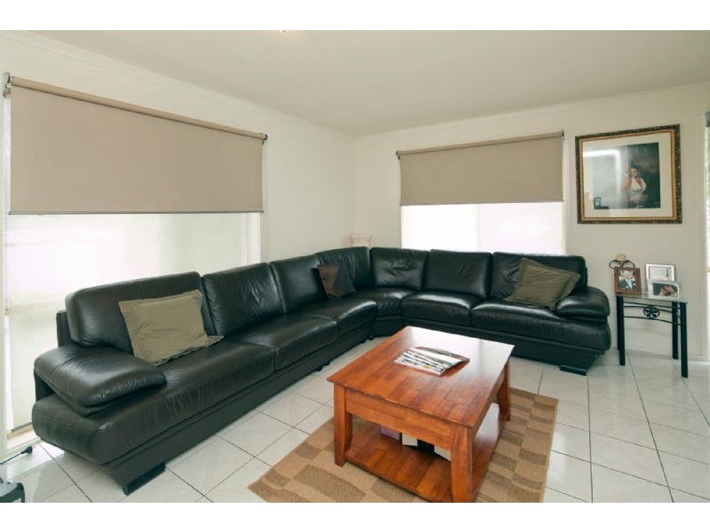 45 MOSSGIEL PARK DVE, Endeavour Hills VIC 3802