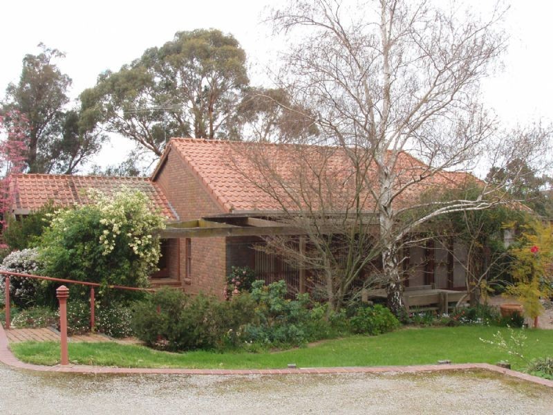 94 HEATHERTON ROAD, Narre Warren North VIC 3804