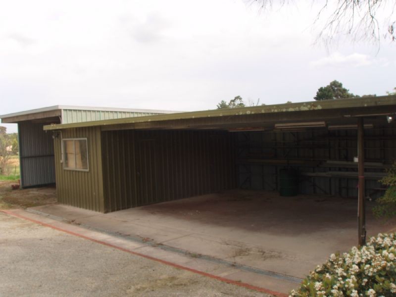 94 HEATHERTON ROAD, Narre Warren North VIC 3804