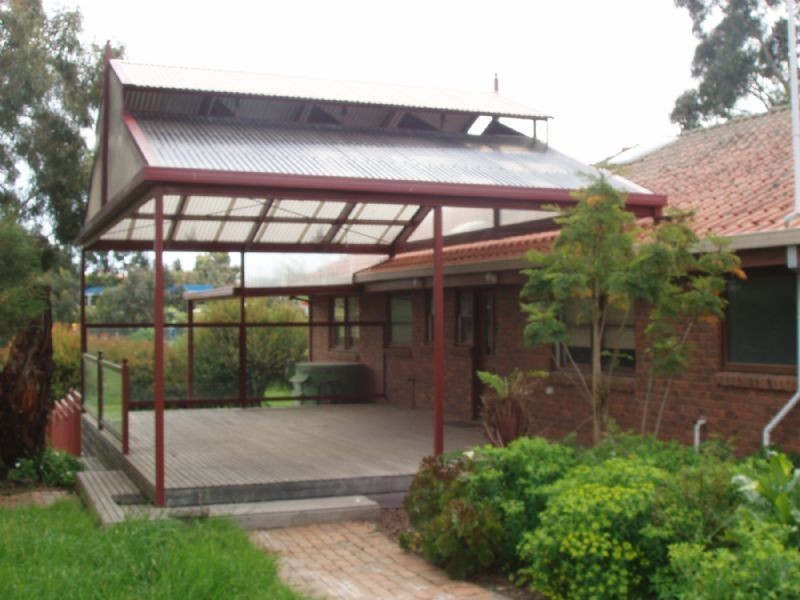 94 HEATHERTON ROAD, Narre Warren North VIC 3804