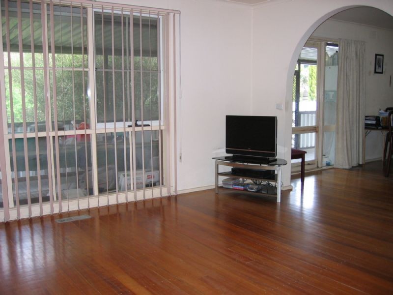 2 McRAE MEWS, Endeavour Hills VIC 3802