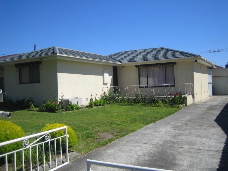 67 McFees Road, Dandenong North VIC 3175