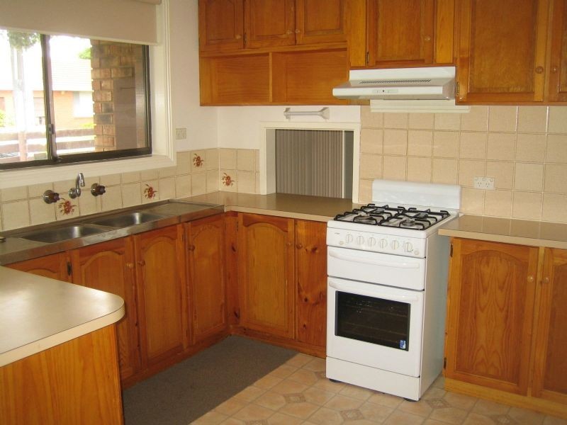 2/25 Ambrie Crescent, Noble Park VIC 3174