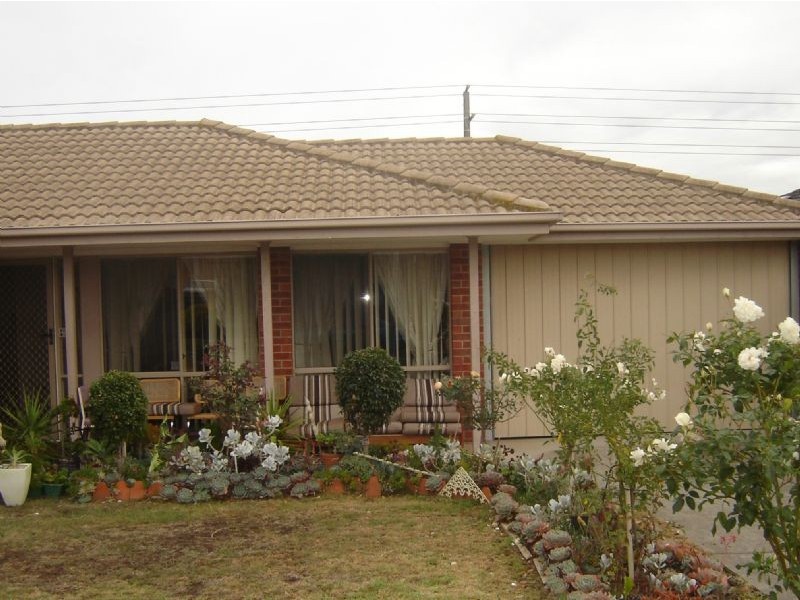 2 Leigh Court, Doveton VIC 3177