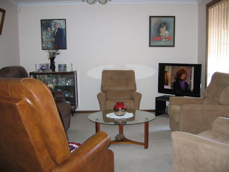 2/5 SIMPSON STREET, Noble Park VIC 3174