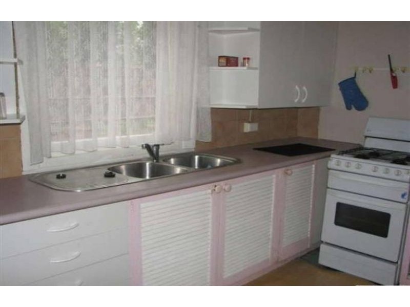 30 HUTTON STREET, Dandenong VIC 3175