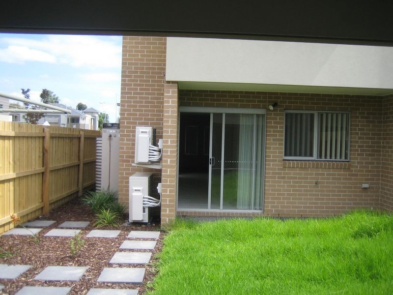 3/34 Everitt Street (Corner Bassett Street), Dandenong VIC 3175