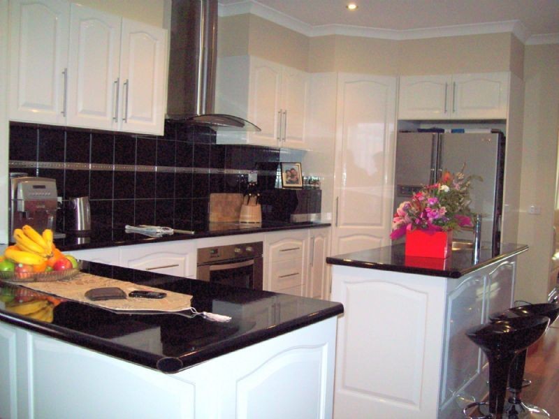 2/128 RAILWAY PDE, Noble Park VIC 3174