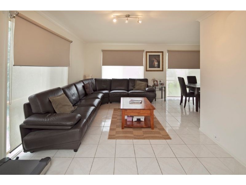 45 Mossgiel Park Drive, Endeavour Hills VIC 3802