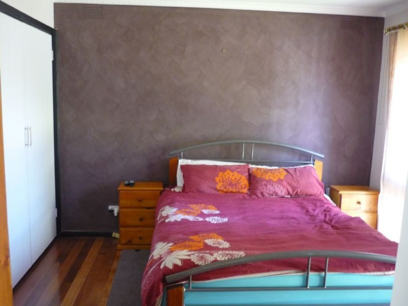 16 MOUNTVIEW AVE, Hallam VIC 3803